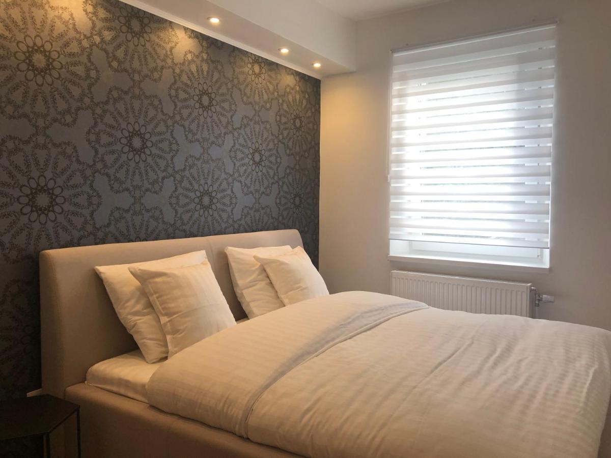 Apartment Vip 67 *
